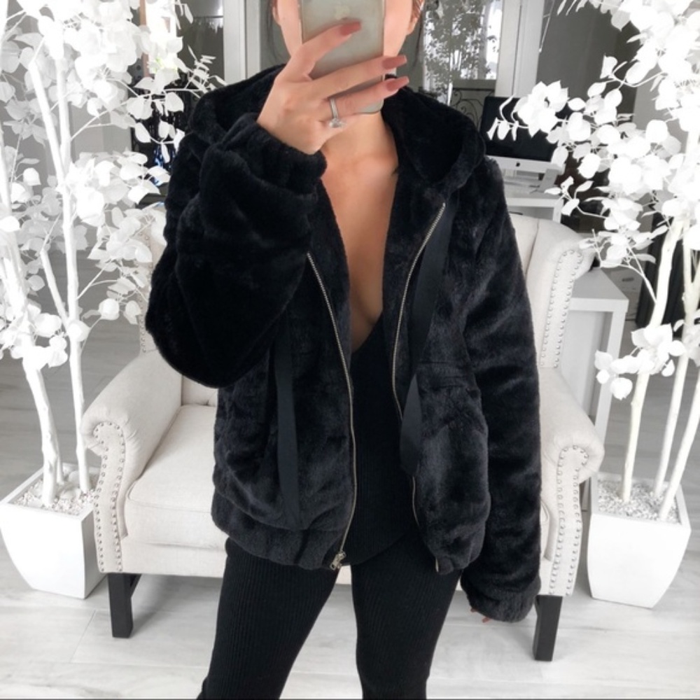 REPOSH - Bear Black Jacket